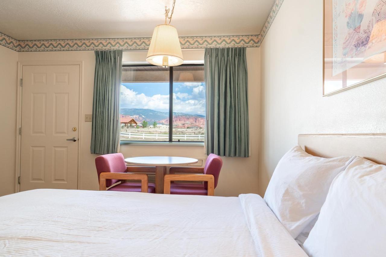 Motel Torrey Ngoại thất bức ảnh