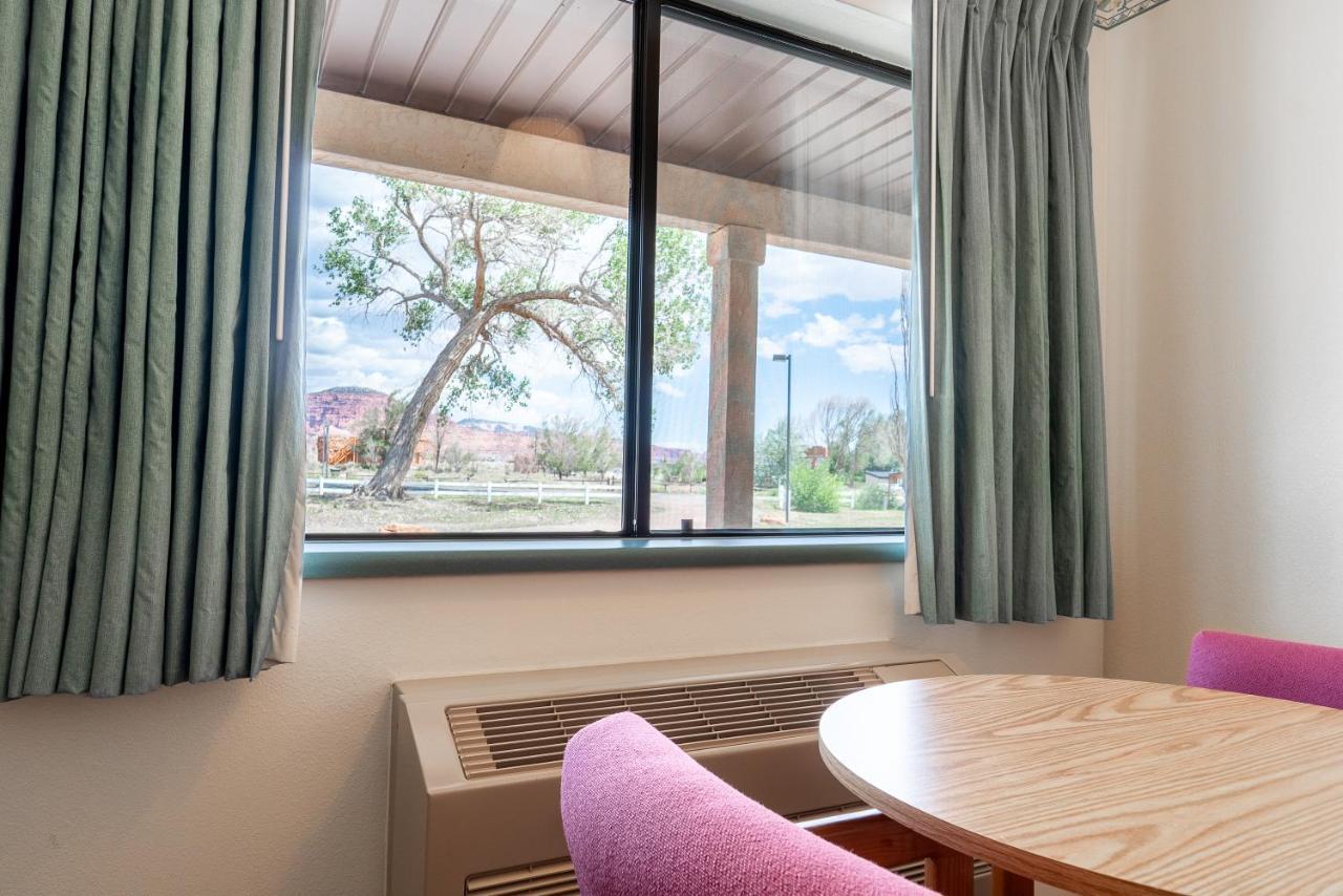 Motel Torrey Ngoại thất bức ảnh